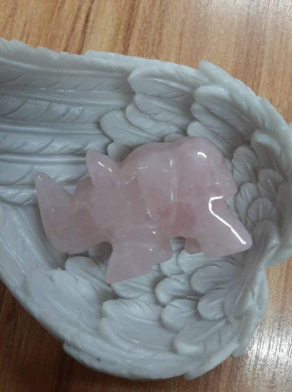 Rose quartz rhino