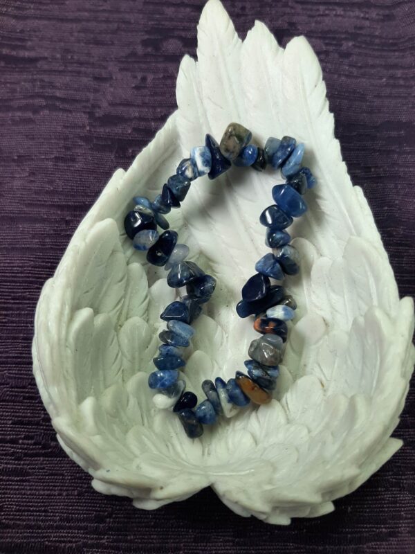 Sodalite chip bracelet