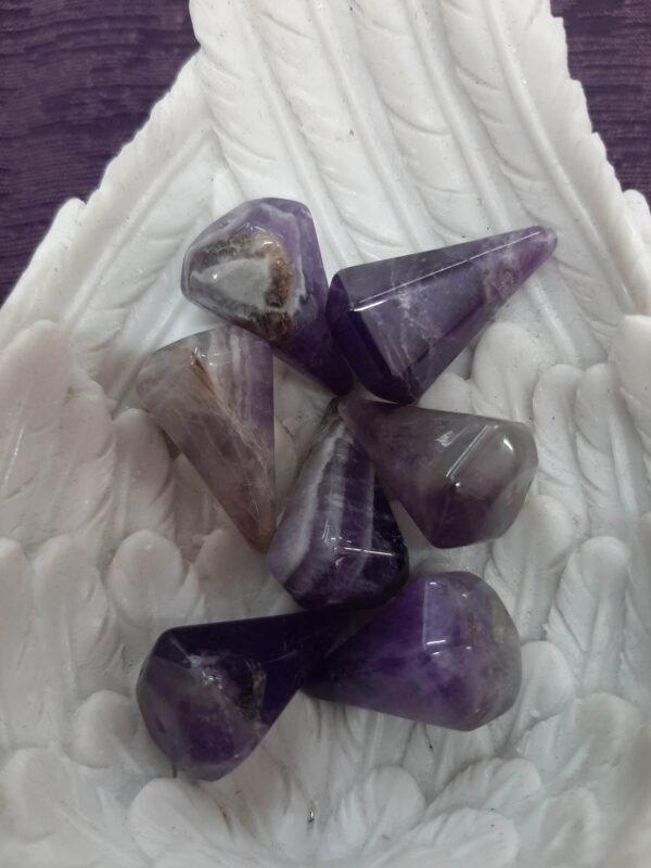 Chev amethyst pendulum point (bs)