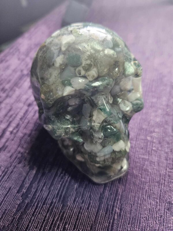 Resin moss agate skull