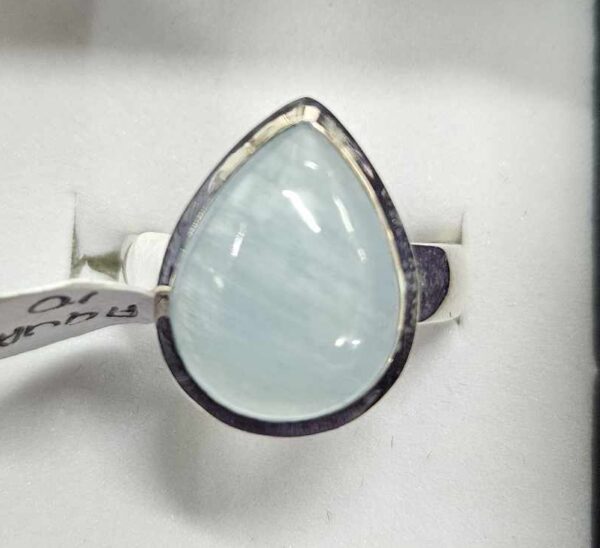 Tear drop aquamarine ring - size 10