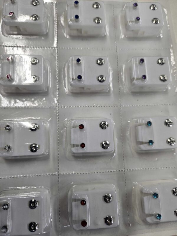 Gem earring studs (bs)