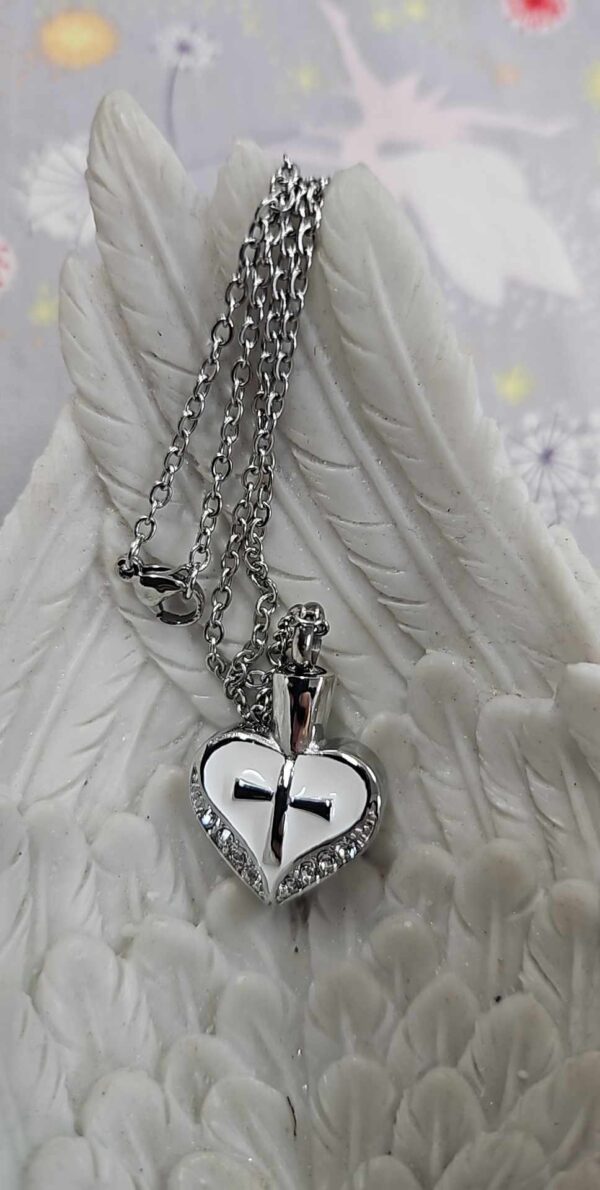 Ash pendant - heart cross