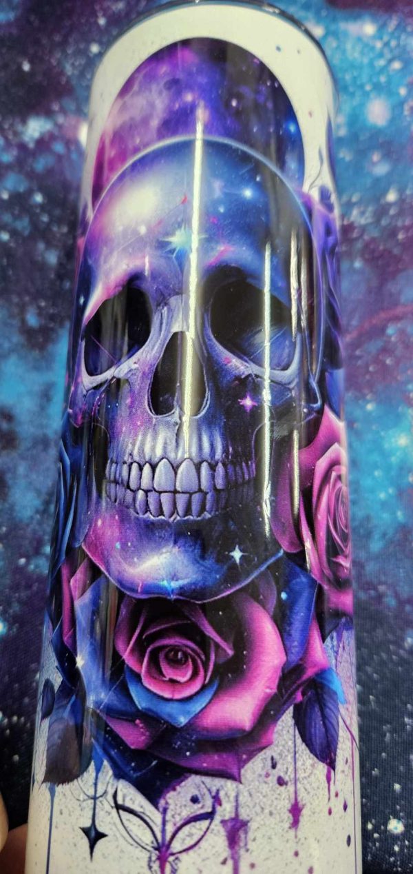 20 oz tumbler- skull