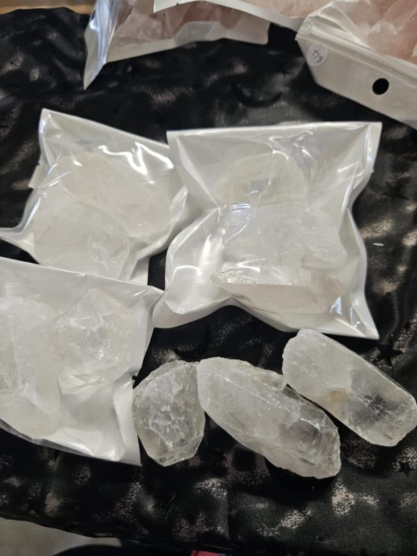 Clear quartz raw packs (hm)