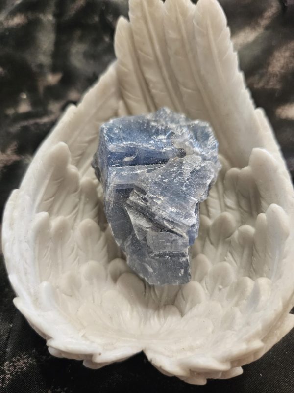 Small blue calcite (hm)