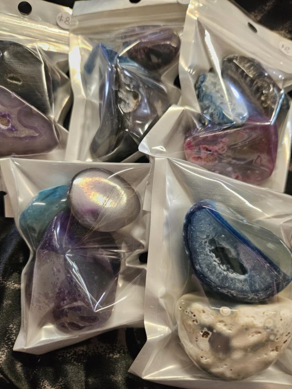 Lucky dip agate packs (hm)