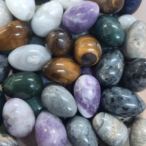 lucky dip crystal easter eggs! (bs)