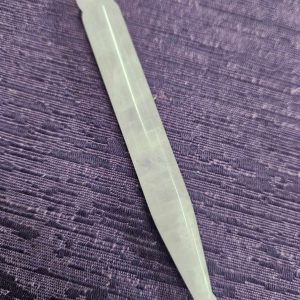 Massage stick (pencil shape) rose quartz