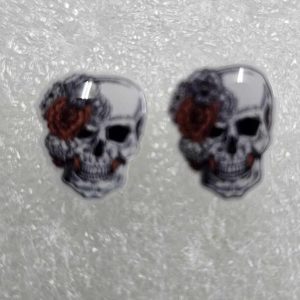 Acrylic stud earrings- skull flower (bs)