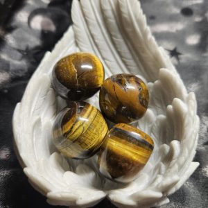 Tiger eye tumble (hm)