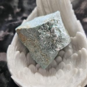 Raw fuchsite (hm)