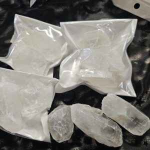 Clear quartz raw packs (hm)