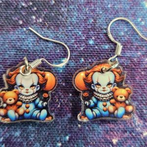 Penny with bear earrings (hm)