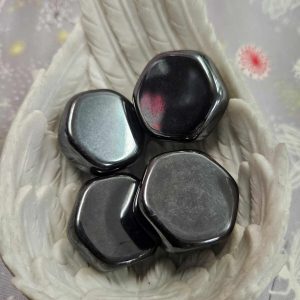 Non magnetic hematite